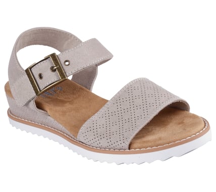 magasin de chaussures 17