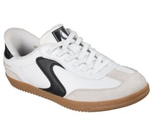 magasin de chaussures 17